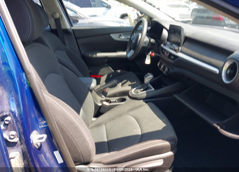 2023 KIA FORTE LXS VIN: 3KPF24AD2PE571942