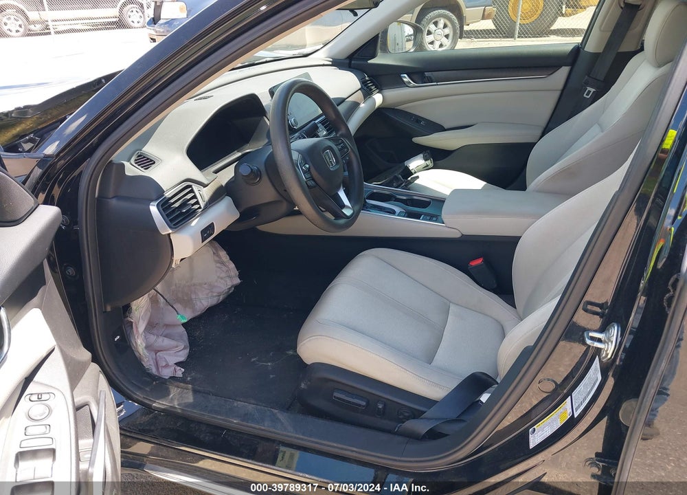 2018 HONDA ACCORD EX VIN: 1HGCV1F44JA047639