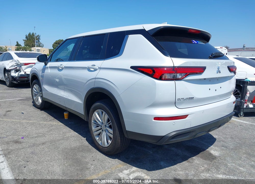 2024 MITSUBISHI OUTLANDER ES 2.5 2WD VIN: JA4J3UA80RZ032408