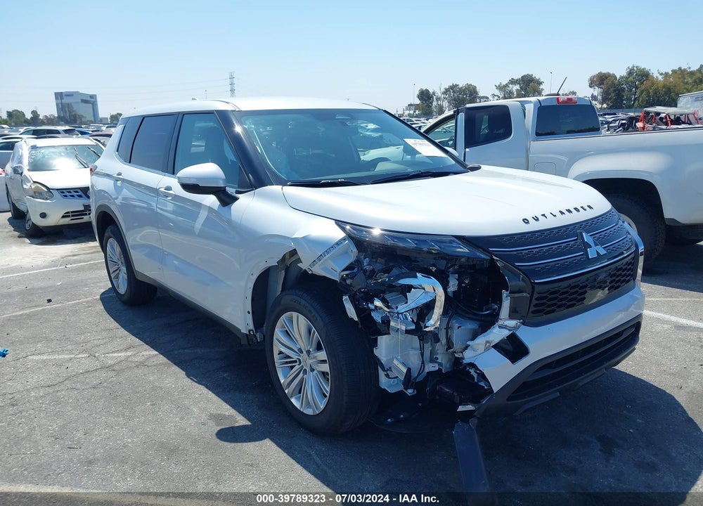 2024 MITSUBISHI OUTLANDER ES 2.5 2WD VIN: JA4J3UA80RZ032408