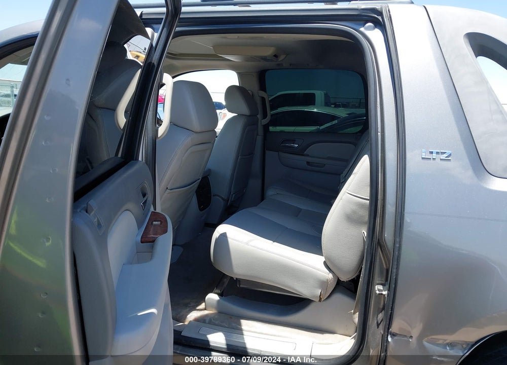 2009 CHEVROLET AVALANCHE 1500 LTZ VIN: 3GNEC320X9G122599
