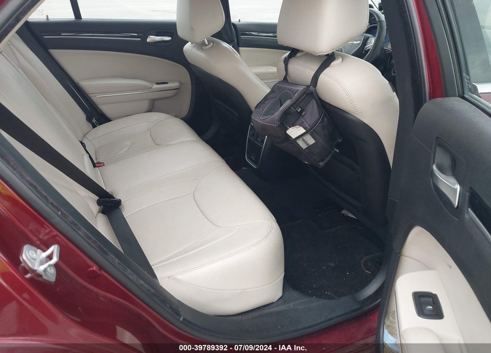 2016 CHRYSLER 300 LIMITED VIN: 2C3CCARG0GH124306
