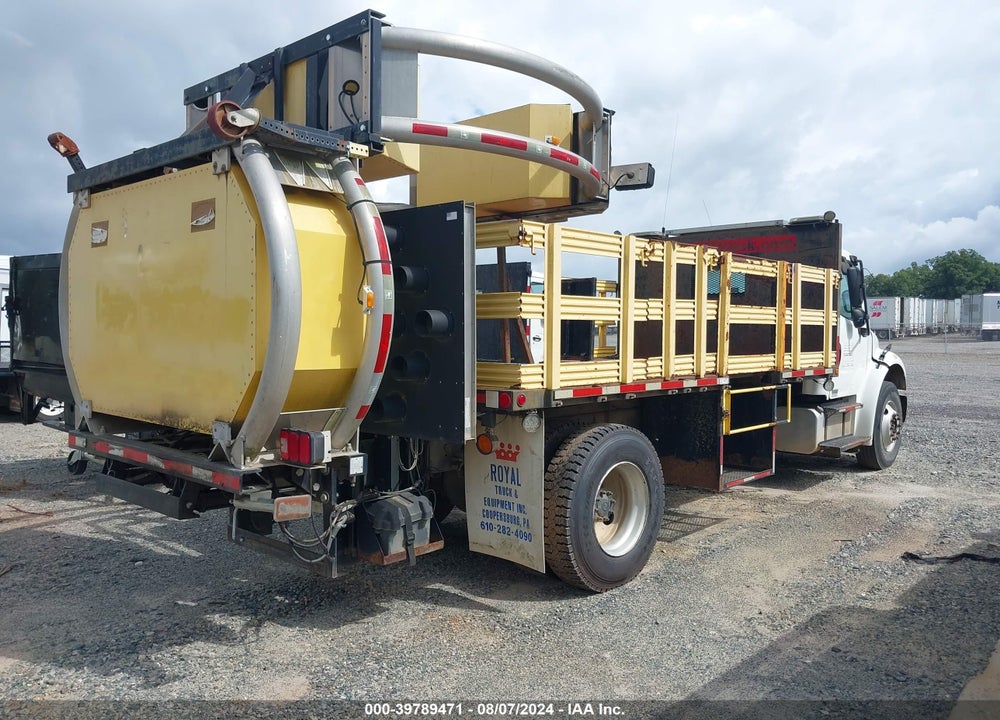 2005 FREIGHTLINER M2 106 MEDIUM DUTY VIN: 1FVACWDC95HV33013