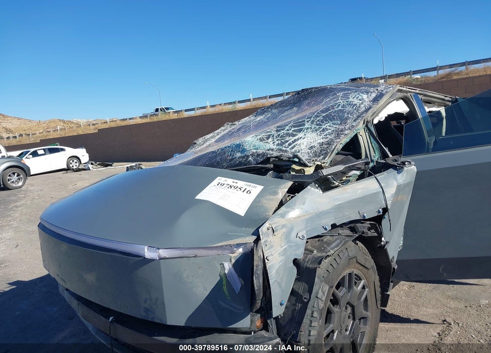 2024 TESLA CYBERTRUCK VIN: 7G2CEHEE6RA004290