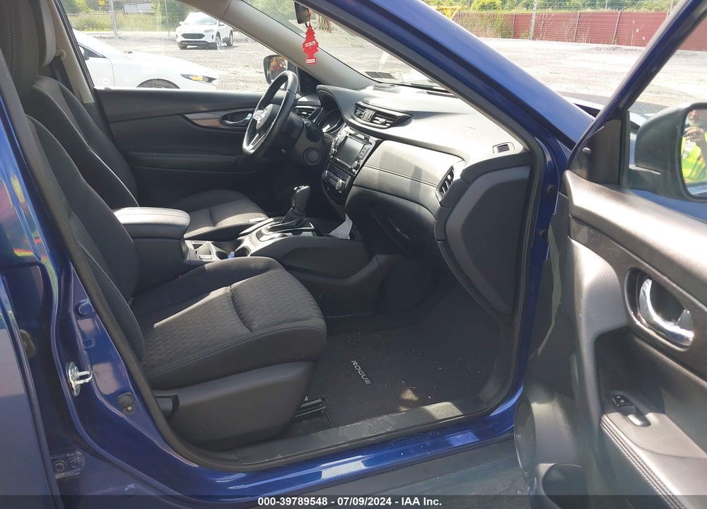 2018 NISSAN ROGUE SV VIN: JN8AT2MV1JW305782