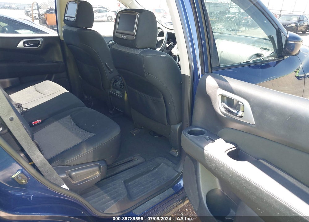 2017 NISSAN PATHFINDER SV VIN: 5N1DR2MN7HC913899