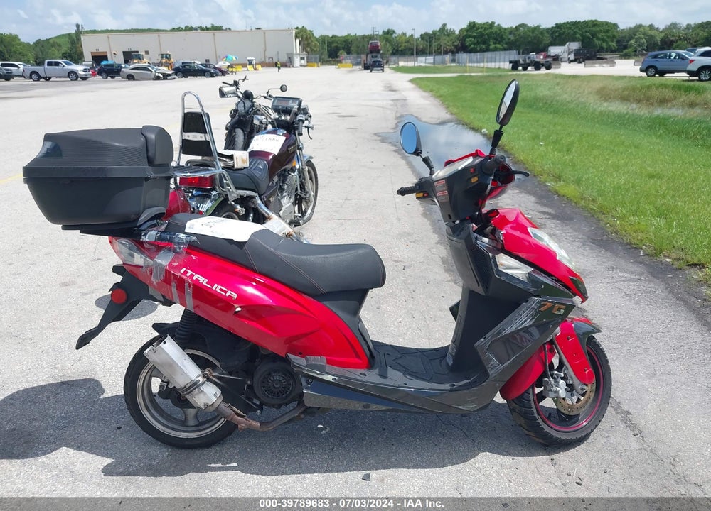 2022 YNGF 150CC SCOOTER VIN: LL0TCKPS2NG000092