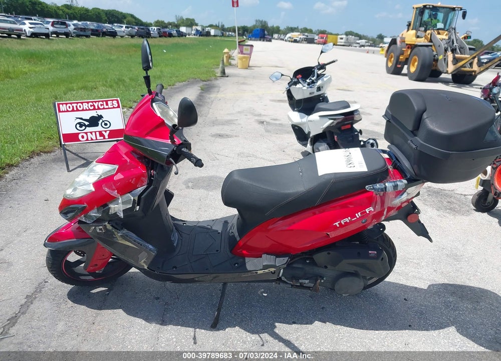 2022 YNGF 150CC SCOOTER VIN: LL0TCKPS2NG000092
