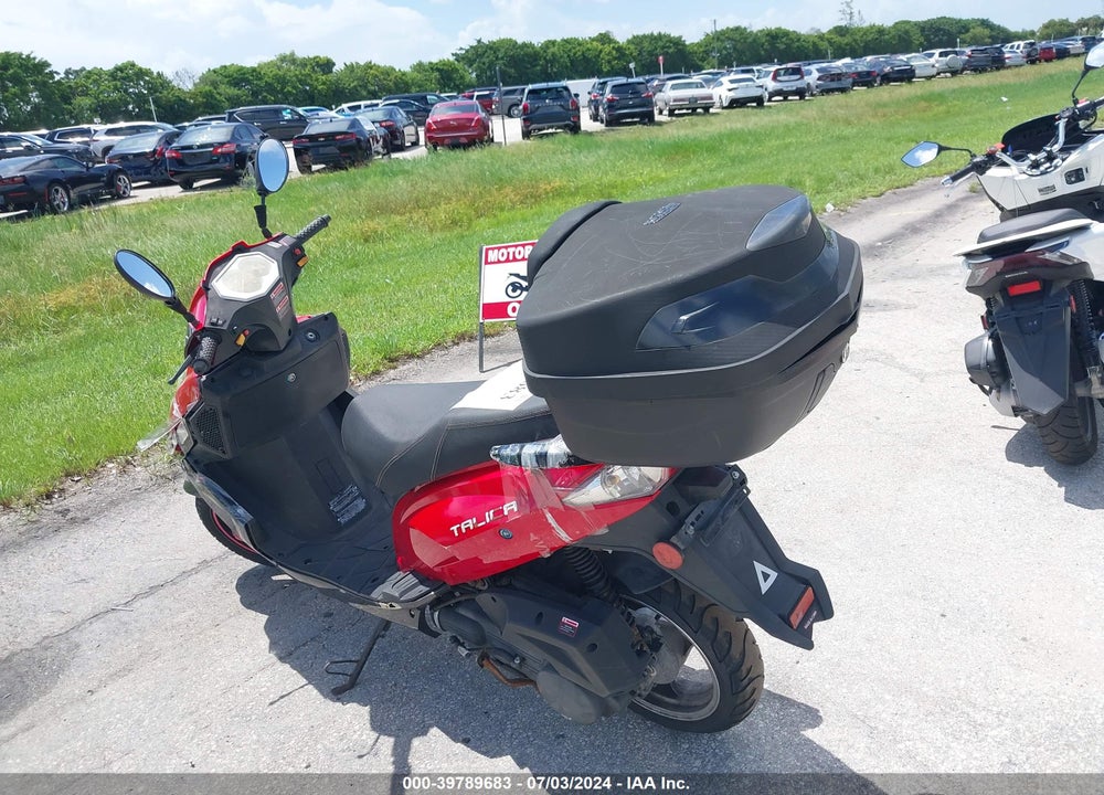 2022 YNGF 150CC SCOOTER VIN: LL0TCKPS2NG000092