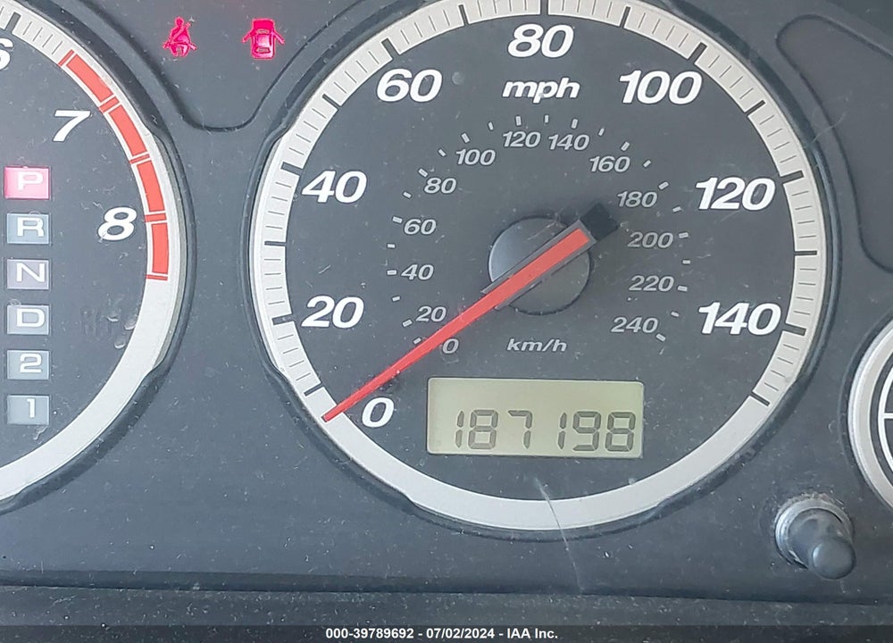 2004 HONDA CR-V LX VIN: JHLRD684X4C015795