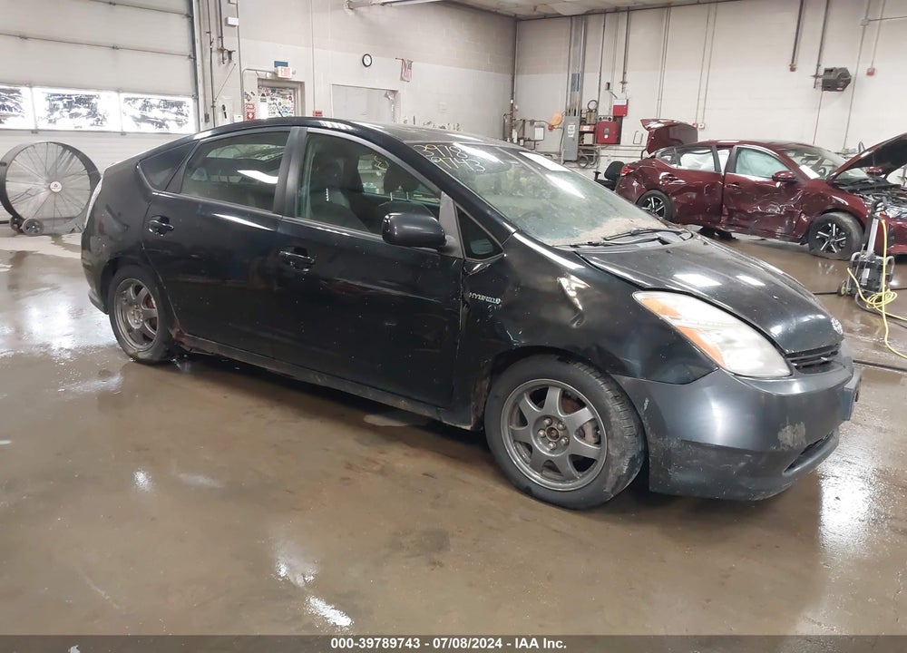 2008 TOYOTA PRIUS TOURING VIN: JTDKB20U083353592