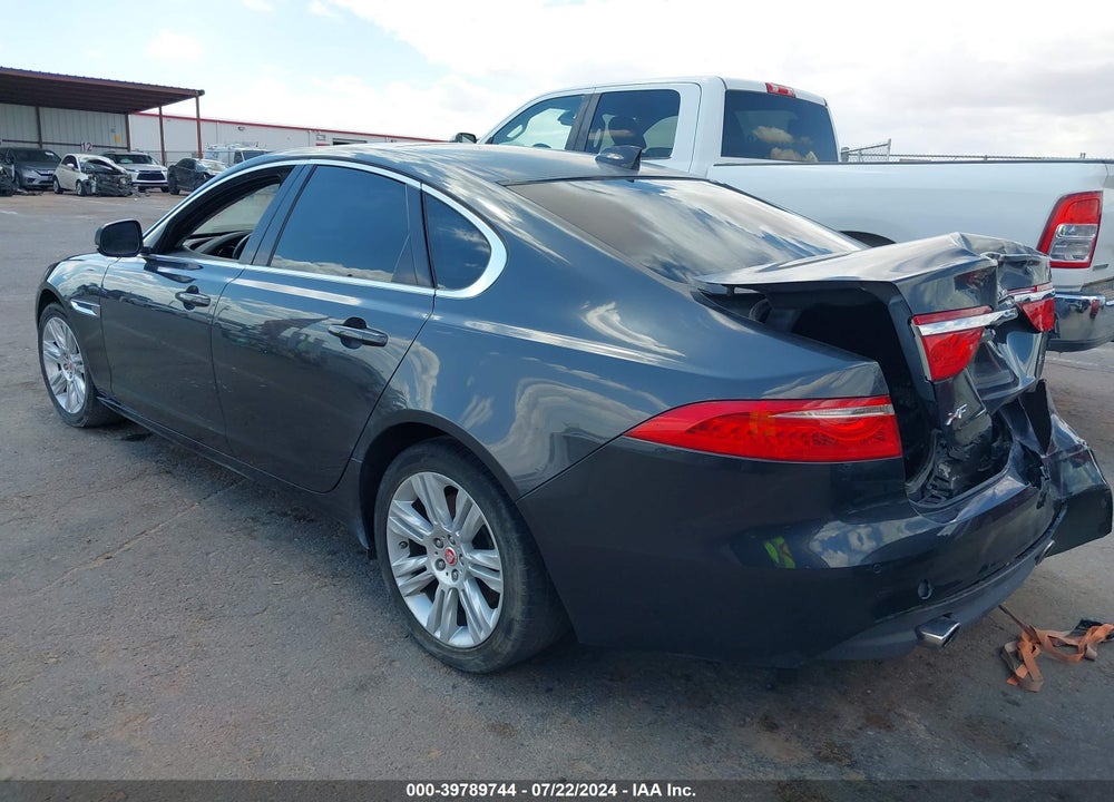 2017 JAGUAR XF 35T PREMIUM VIN: SAJBD4BV4HCY29758