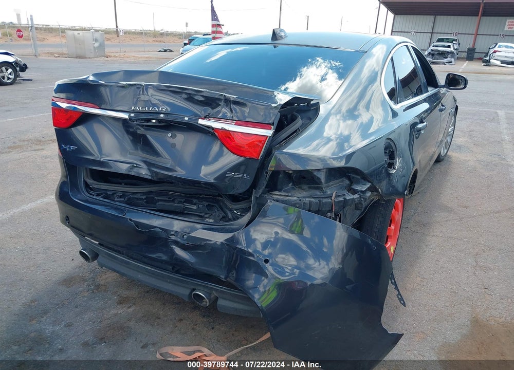 2017 JAGUAR XF 35T PREMIUM VIN: SAJBD4BV4HCY29758
