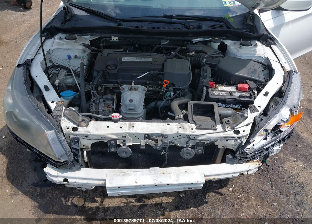 2015 HONDA ACCORD LX VIN: 1HGCR2F31FA059224