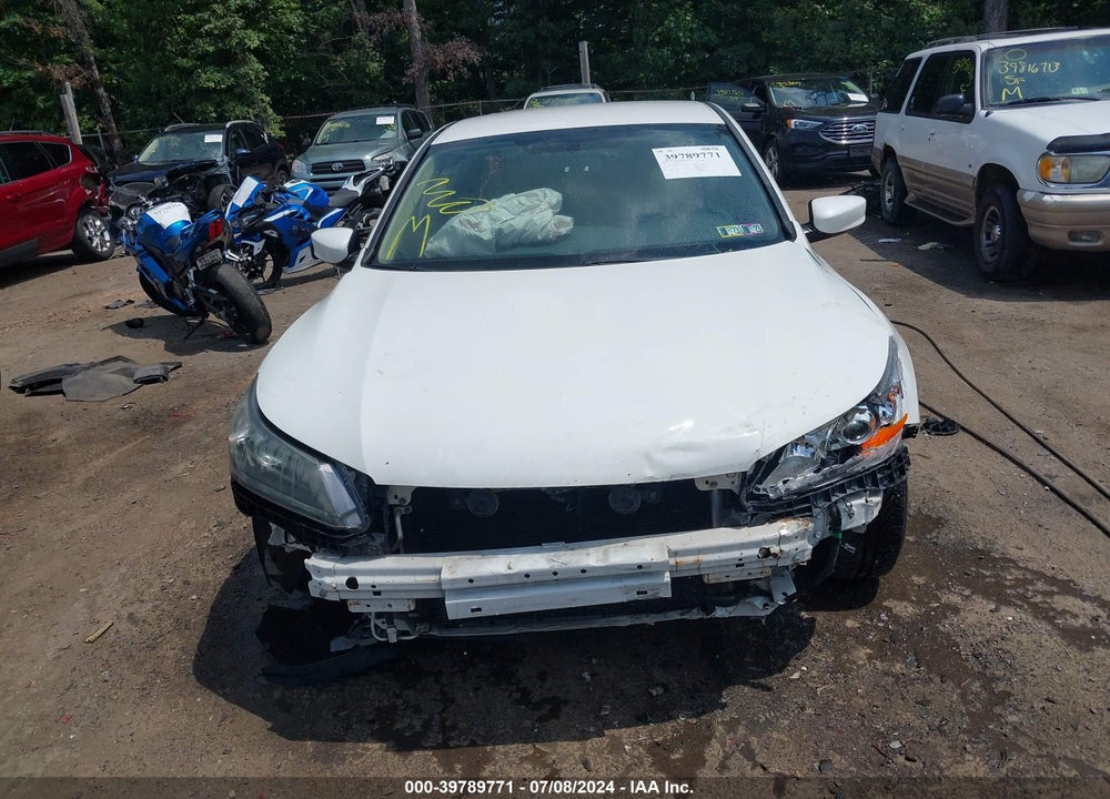 2015 HONDA ACCORD LX VIN: 1HGCR2F31FA059224