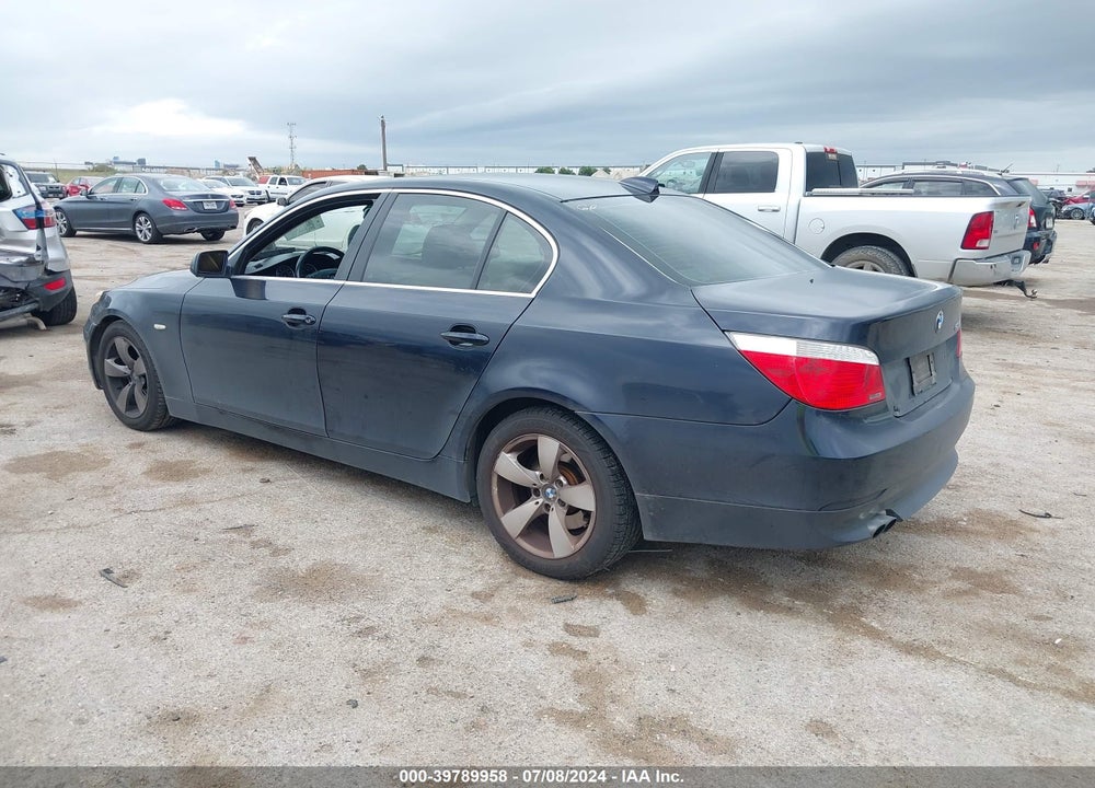 2007 BMW 525I VIN: WBANE535X7CY07112