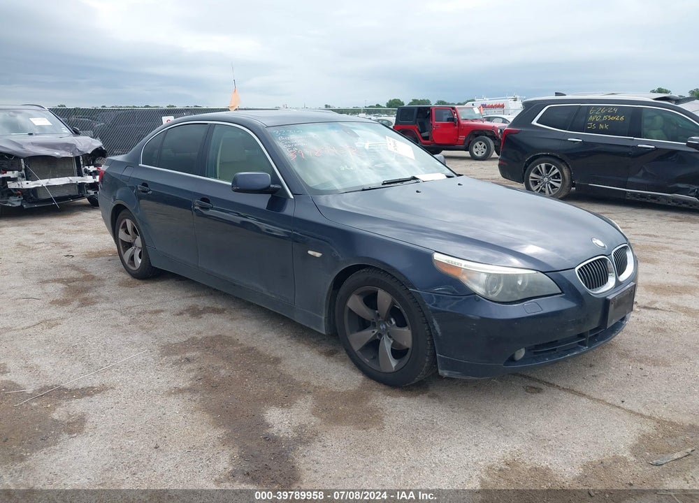 2007 BMW 525I VIN: WBANE535X7CY07112