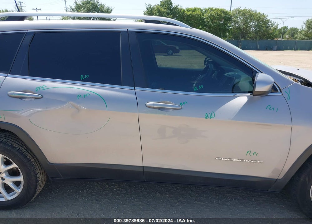 2018 JEEP CHEROKEE VIN: 1C4PJLCB0JD566910