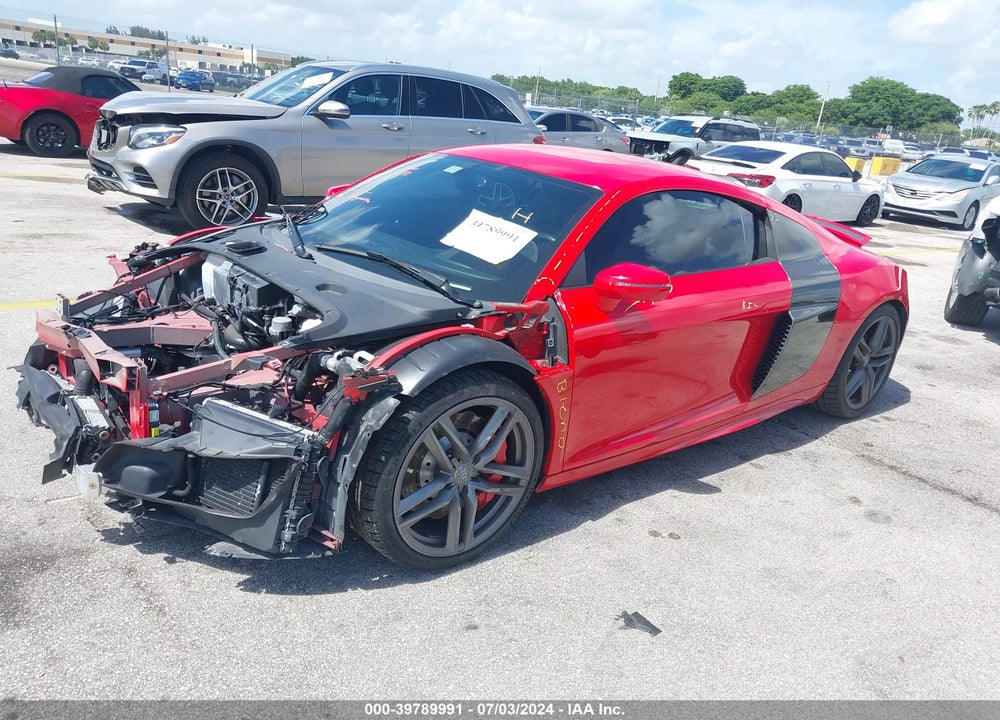 2015 AUDI R8 5.2 VIN: WUAENAFG5F7000953