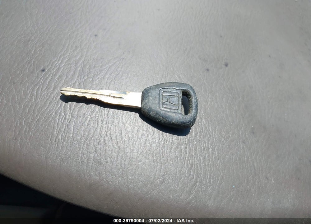 1999 HONDA ACCORD LX VIN: JHMCG6657XC012118