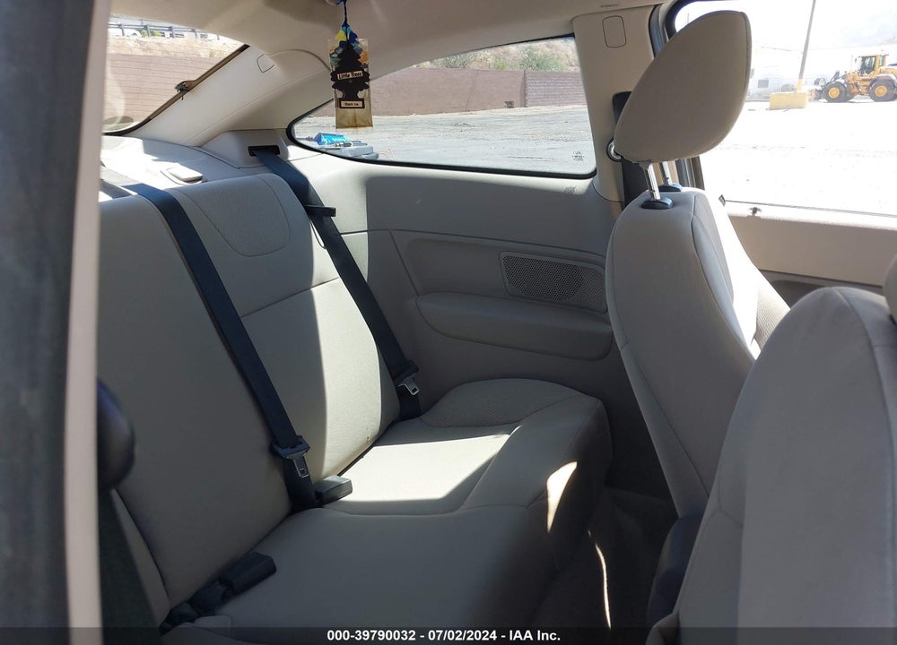 2008 FORD FOCUS S VIN: 1FAHP32N88W293119