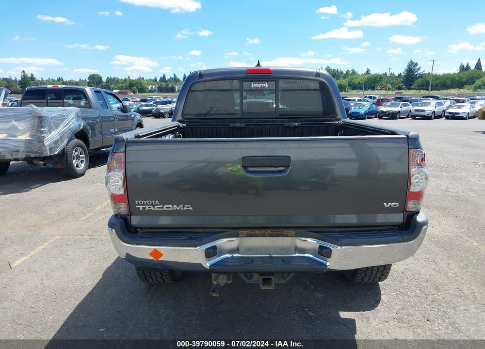 2015 TOYOTA TACOMA BASE V6 VIN: 5TFLU4EN6FX136016