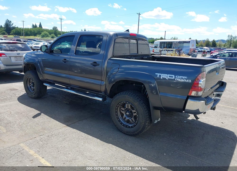 2015 TOYOTA TACOMA BASE V6 VIN: 5TFLU4EN6FX136016
