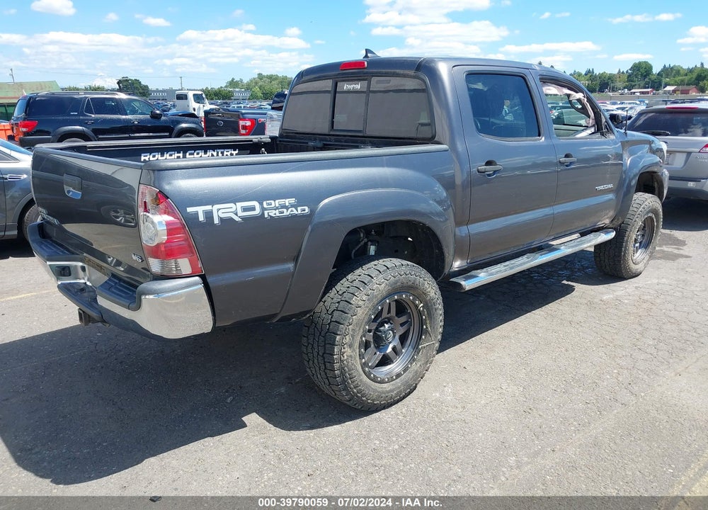 2015 TOYOTA TACOMA BASE V6 VIN: 5TFLU4EN6FX136016