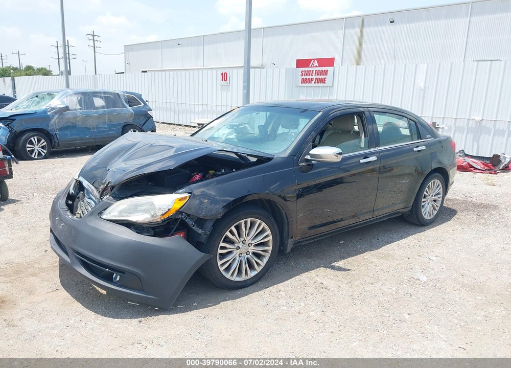2012 CHRYSLER 200 VIN: 1C3CCBCG4CN213215