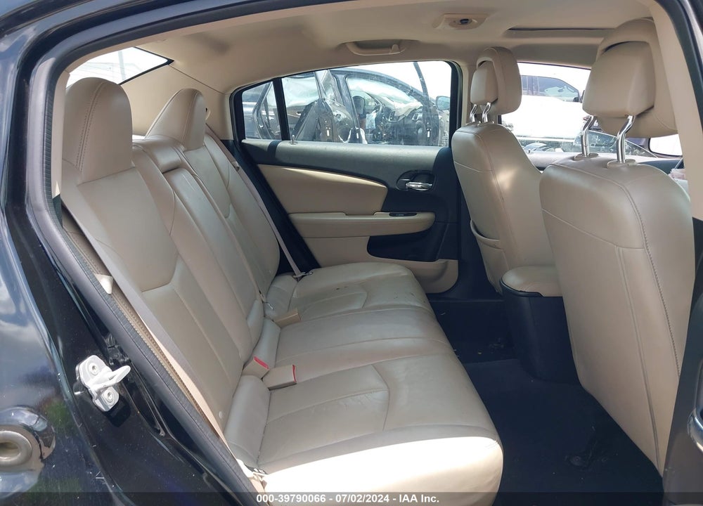 2012 CHRYSLER 200 VIN: 1C3CCBCG4CN213215