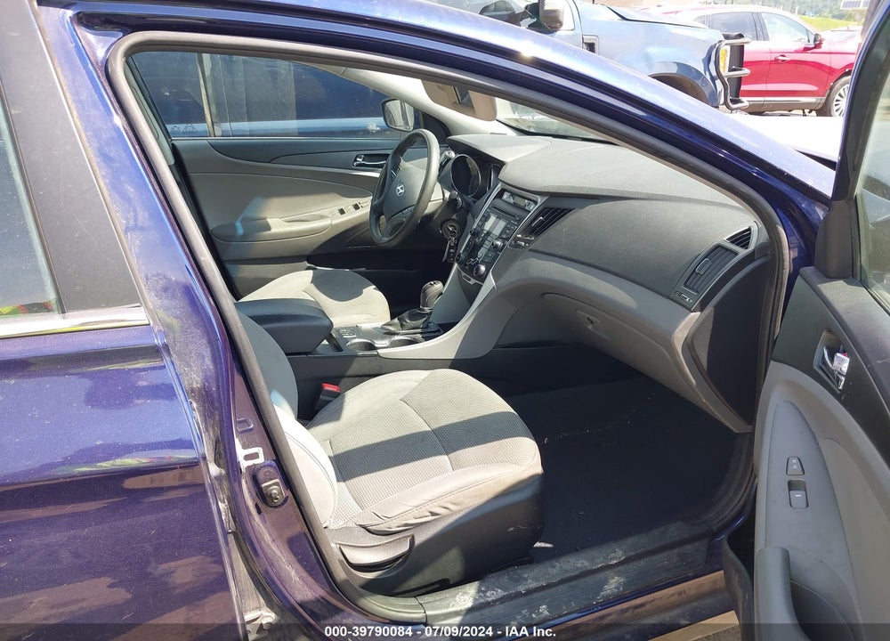 2013 HYUNDAI SONATA GLS VIN: 5NPEB4AC1DH807071