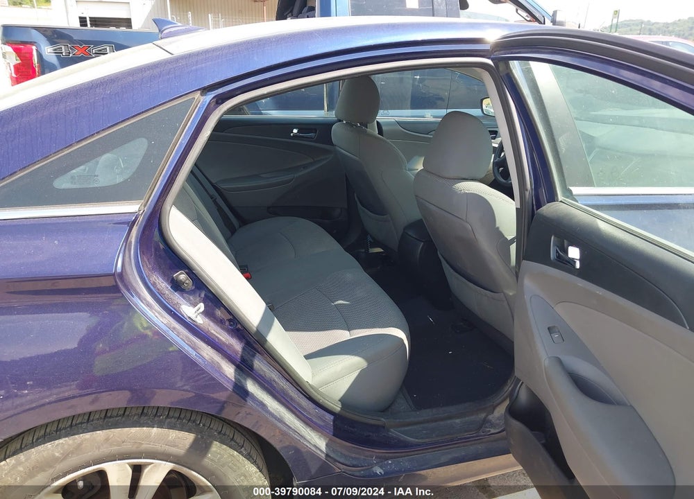 2013 HYUNDAI SONATA GLS VIN: 5NPEB4AC1DH807071