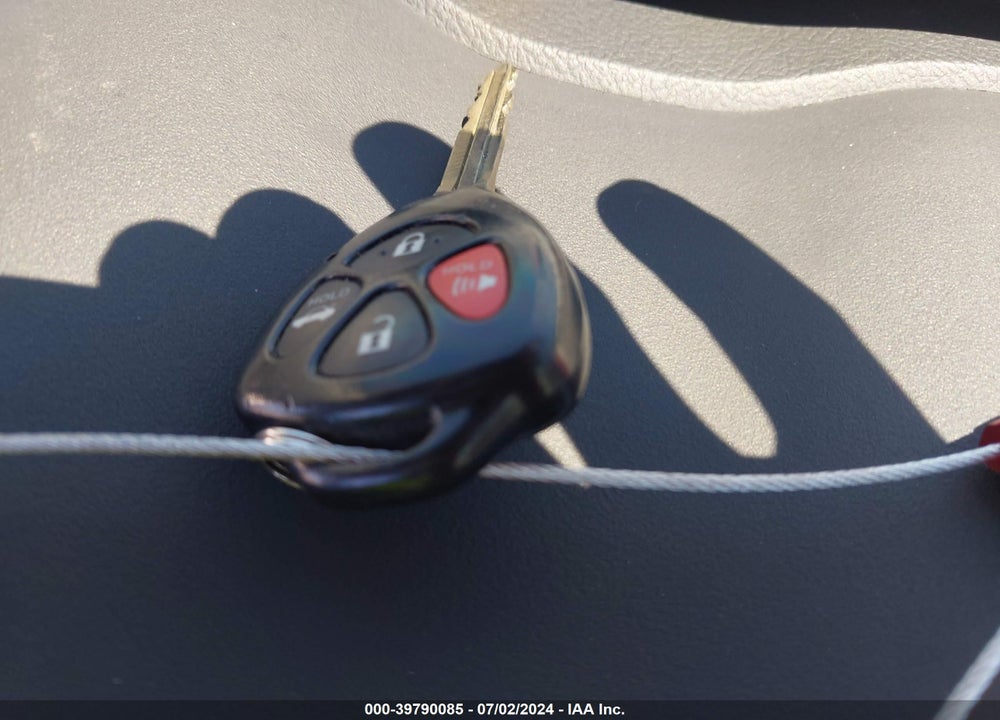 2013 TOYOTA COROLLA LE VIN: 2T1BU4EE0DC004456