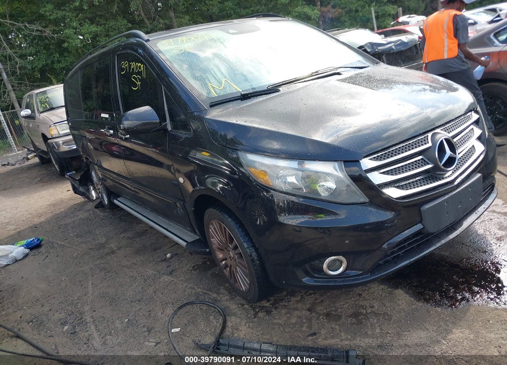 2016 MERCEDES-BENZ METRIS VIN: WD4PG2EE2G3125459