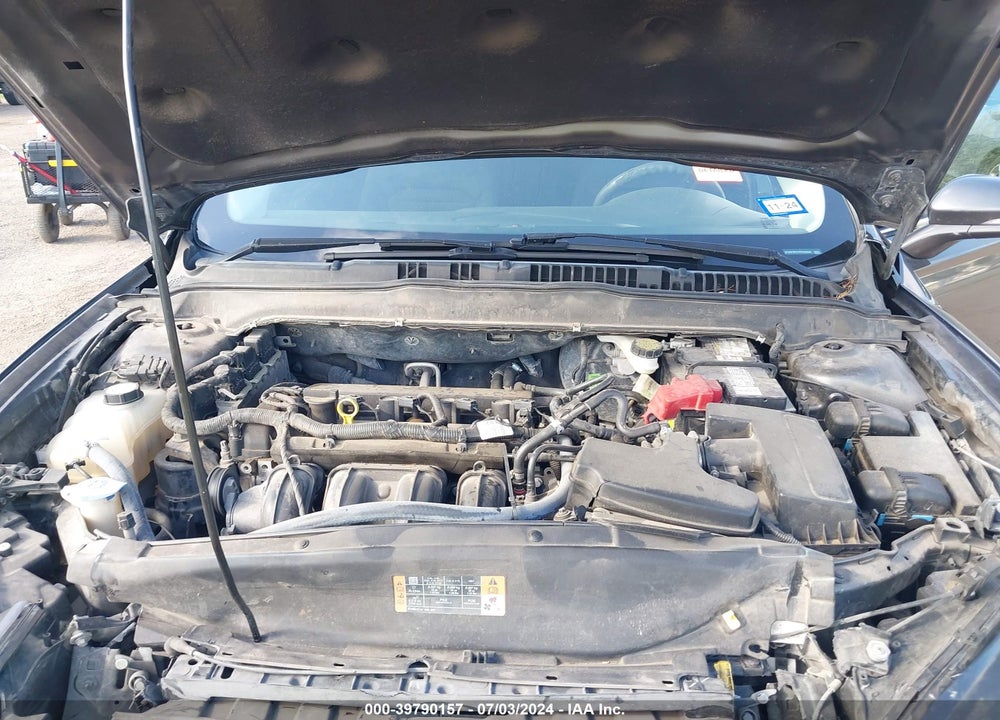 2015 FORD FUSION SE VIN: 3FA6P0H77FR228888