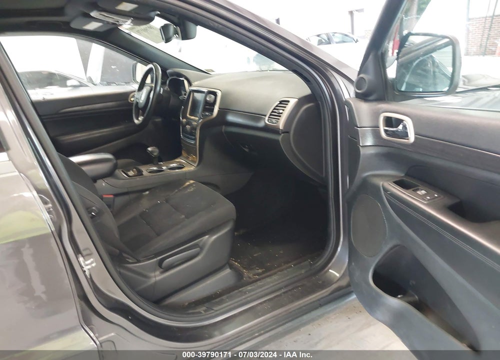 2015 JEEP GRAND CHEROKEE LAREDO VIN: 1C4RJFAG0FC627355