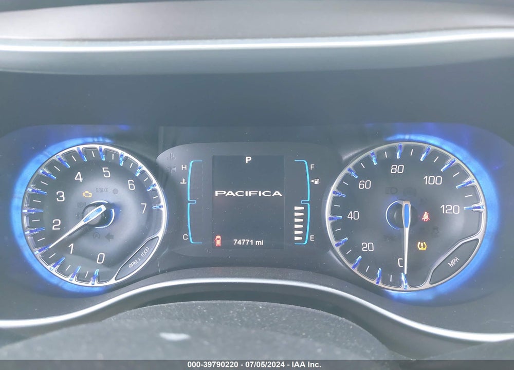 2017 CHRYSLER PACIFICA TOURING VIN: 2C4RC1DG1HR663865