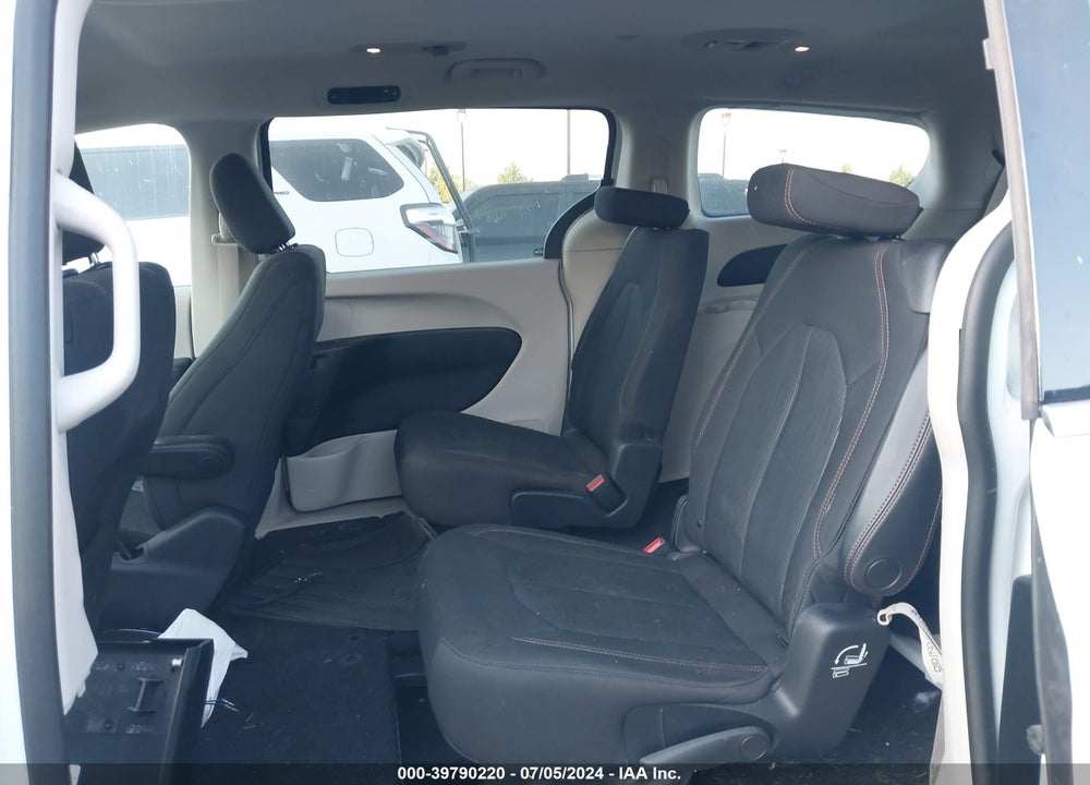 2017 CHRYSLER PACIFICA TOURING VIN: 2C4RC1DG1HR663865