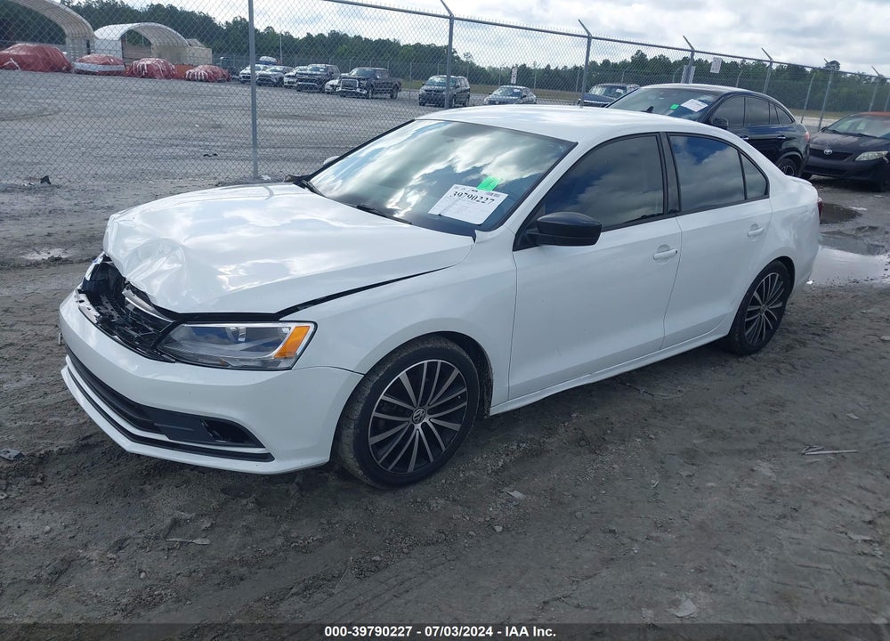 2016 VOLKSWAGEN JETTA 1.8T SPORT VIN: 3VWD17AJ2GM294732