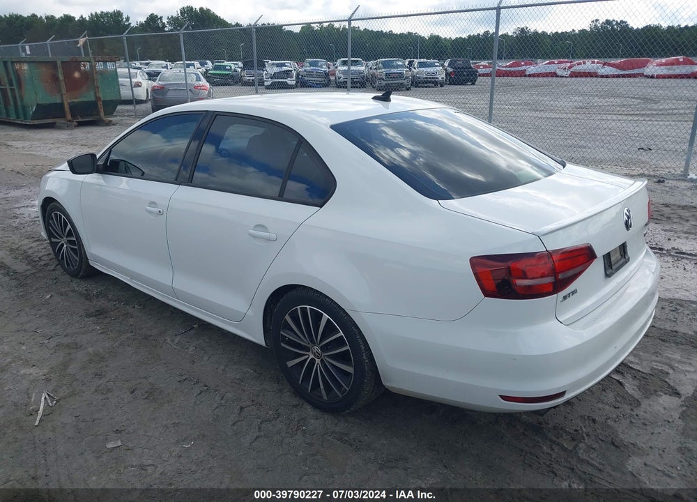 2016 VOLKSWAGEN JETTA 1.8T SPORT VIN: 3VWD17AJ2GM294732