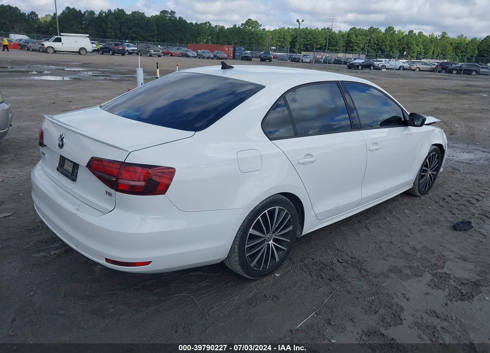 2016 VOLKSWAGEN JETTA 1.8T SPORT VIN: 3VWD17AJ2GM294732