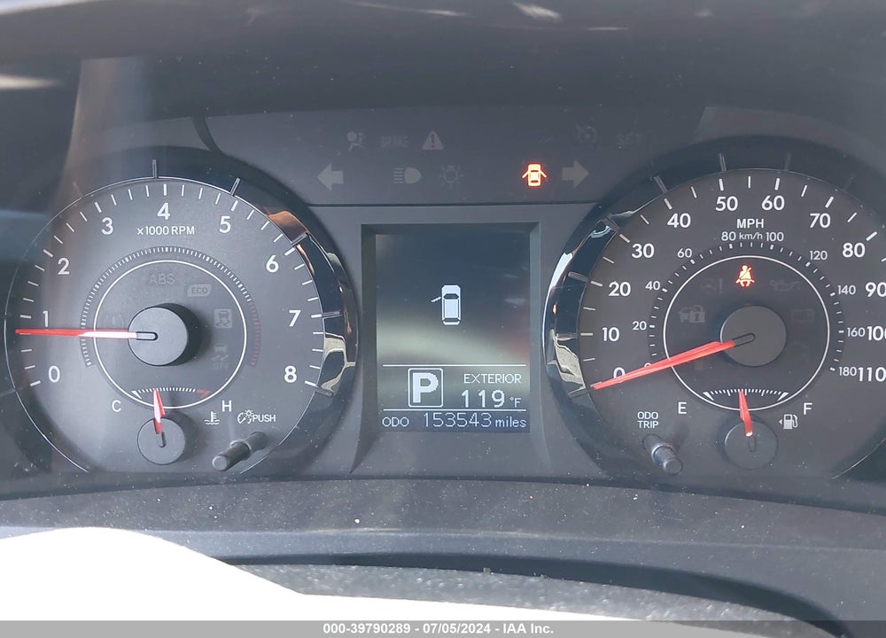 2015 TOYOTA SIENNA LE 8 PASSENGER VIN: 5TDKK3DC3FS581556