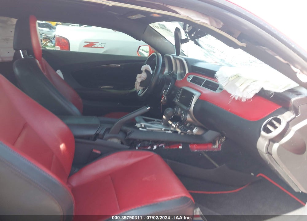 2015 CHEVROLET CAMARO VIN: 2G1FF1E30F9299854