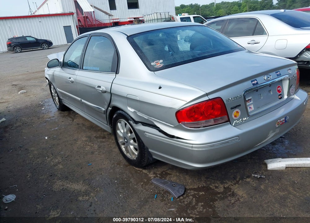 2005 HYUNDAI SONATA GLS/LX VIN: KMHWF35H35A105573