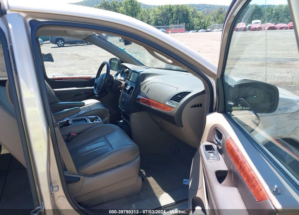 2012 CHRYSLER TOWN & COUNTRY VIN: 2C4RC1BG4CR362762