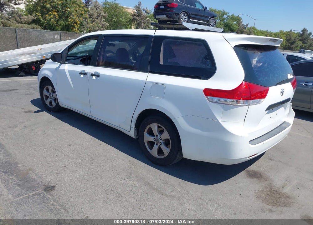 2011 TOYOTA SIENNA BASE V6 VIN: 5TDZK3DC7BS018860