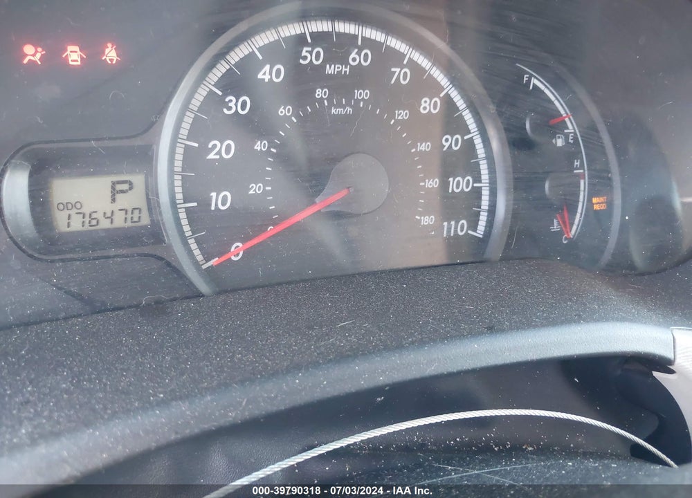 2011 TOYOTA SIENNA BASE V6 VIN: 5TDZK3DC7BS018860