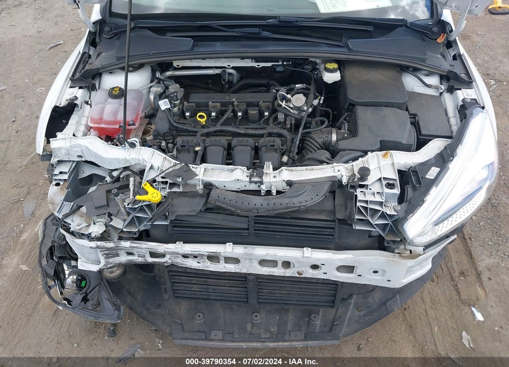 2018 FORD FOCUS SE VIN: 1FADP3F27JL309008
