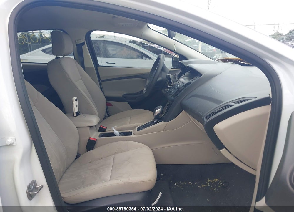 2018 FORD FOCUS SE VIN: 1FADP3F27JL309008