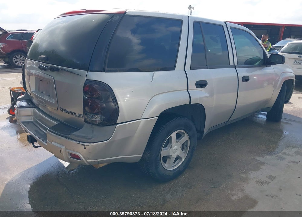 2004 CHEVROLET TRAILBLAZER LS VIN: 1GNDS13S642105562